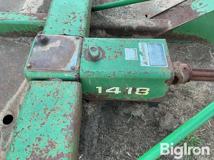 john-deere-1418-image-12