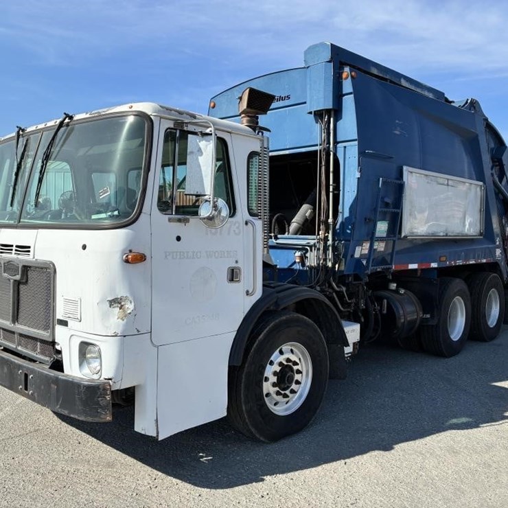 2010 AUTOCAR XPEDITOR