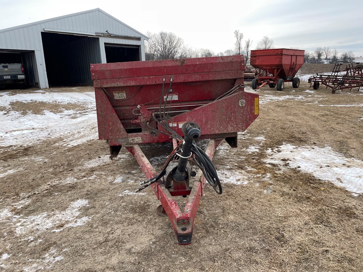 2020-new-holland-195-image-2