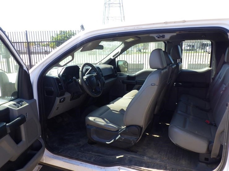 2016-ford-f150-image-5