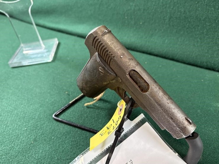 gabilondo-y-urresti-7.65x17mm-pistol-image-4