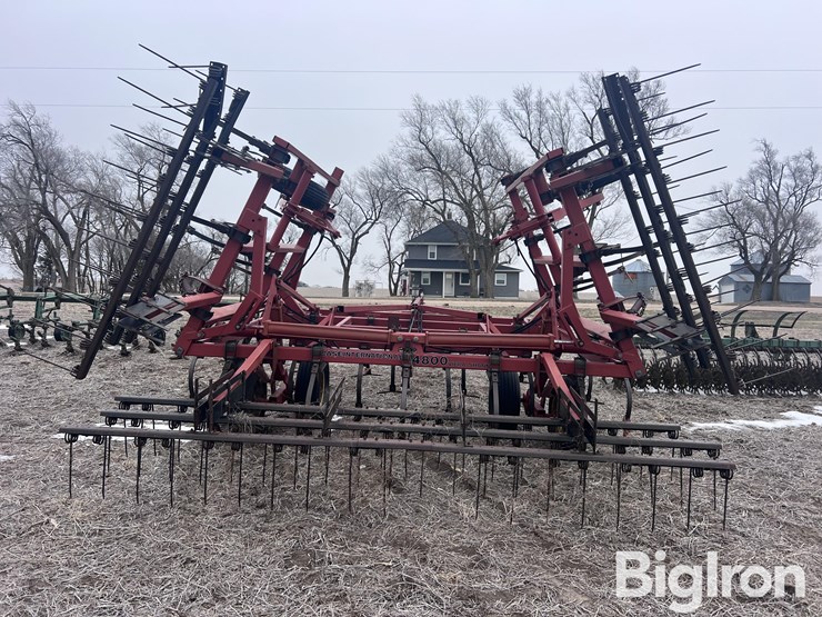 case-ih-4800-image-6