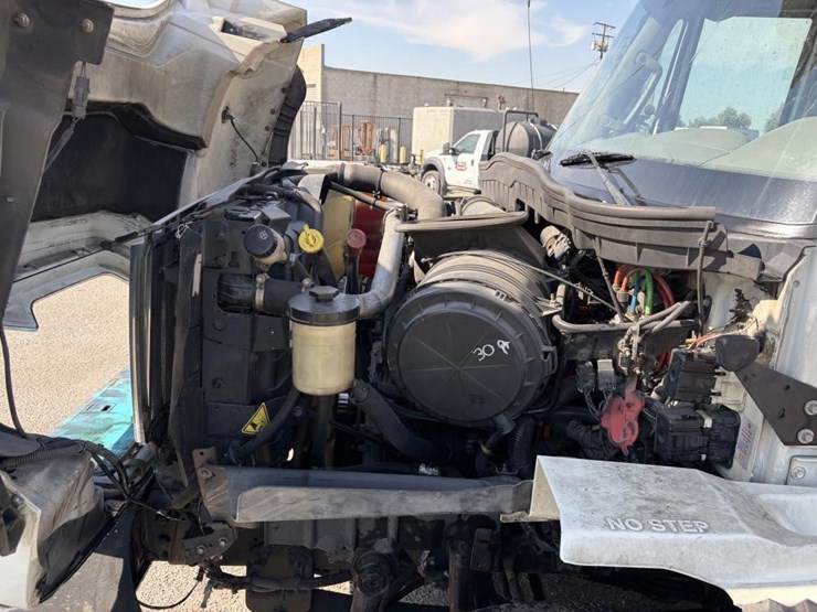 2012-international-workstar-7400-image-6