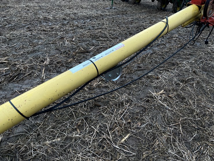 #117-•-westfield-6"-x-51'-wr60-51-grain-auger-image-6