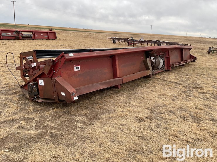 international-810-image-7