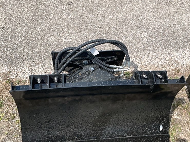 mini-skid-steer-snow-plow-image-1