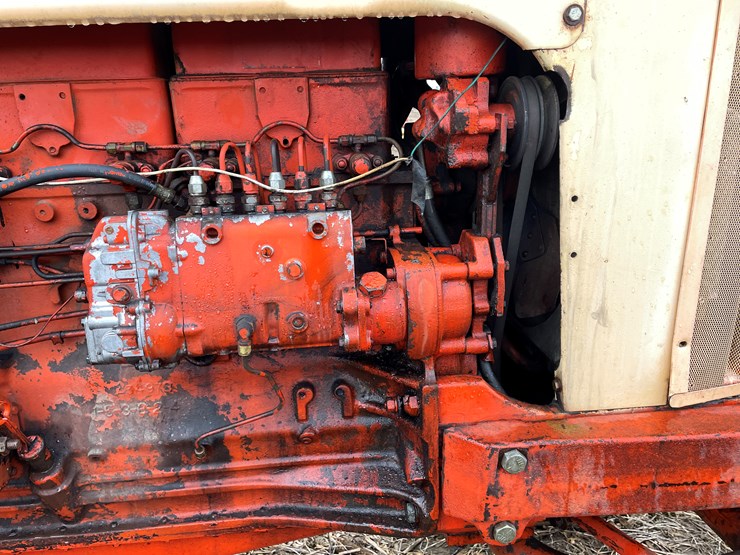 #105-•-case-1030-comfort-king-diesel-tractor-with-duals-image-19