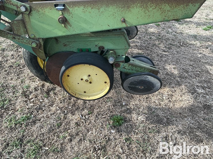 john-deere-7000-image-9