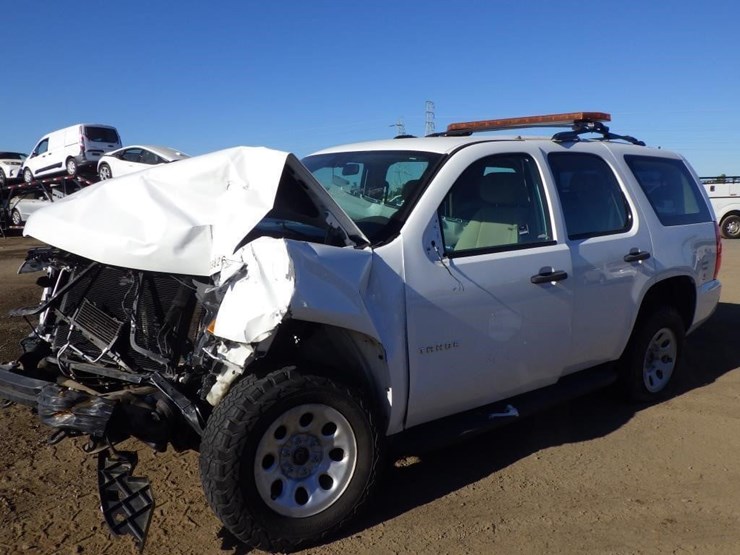 2014-chevrolet-tahoe-image-1