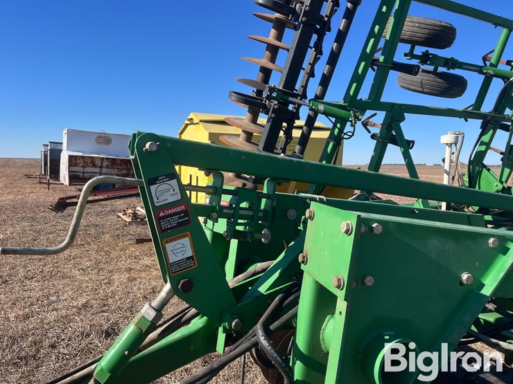 john-deere-726-image-19