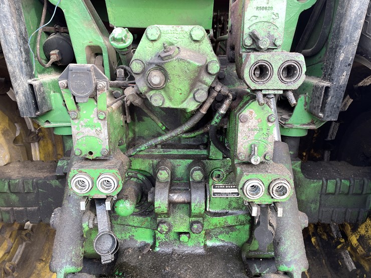 john-deere-4840-image-36