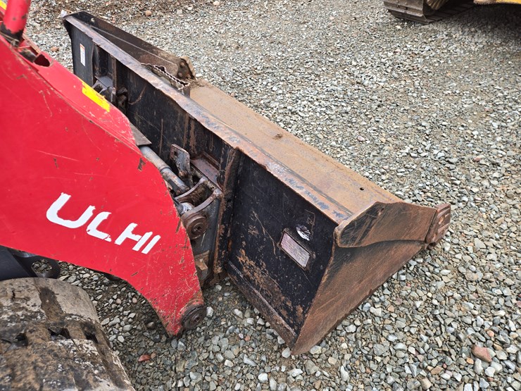 takeuchi-tl10v2-image-11