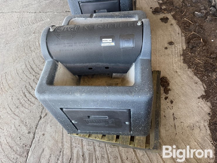 petersen-waterers-super-pete-34c-cattle-waterer-image-4
