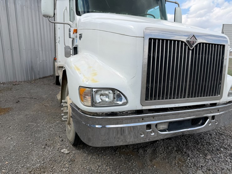 2002-international-9200i-image-38