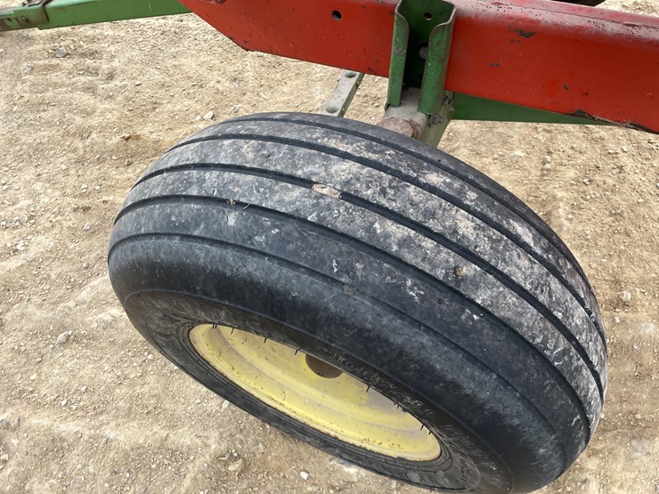 john-deere-1075-image-20