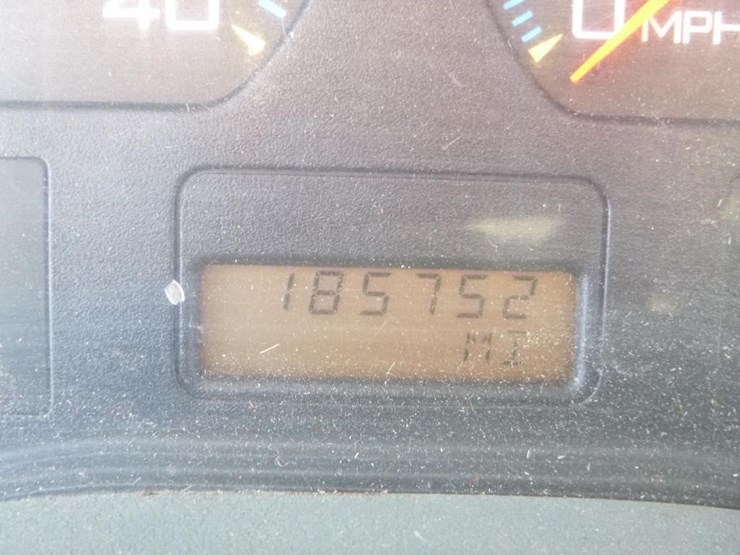 2004-international-7400-image-21