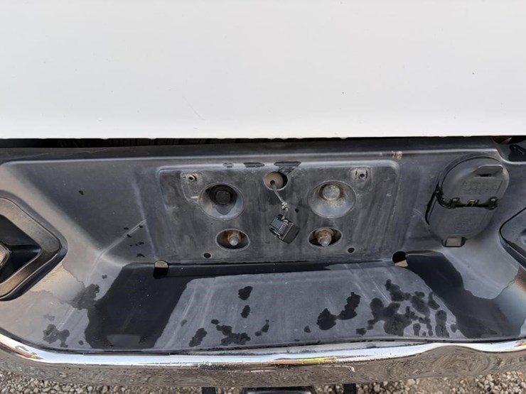 2016-dodge-2500-image-27