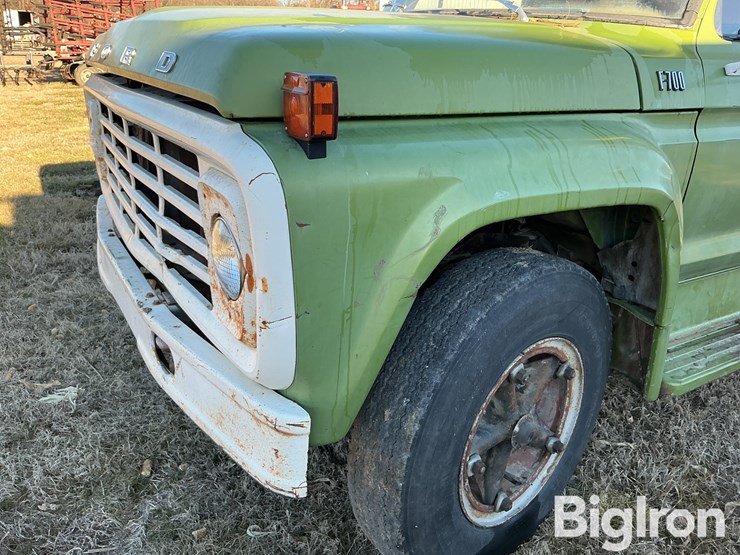 1974-ford-f700-image-18