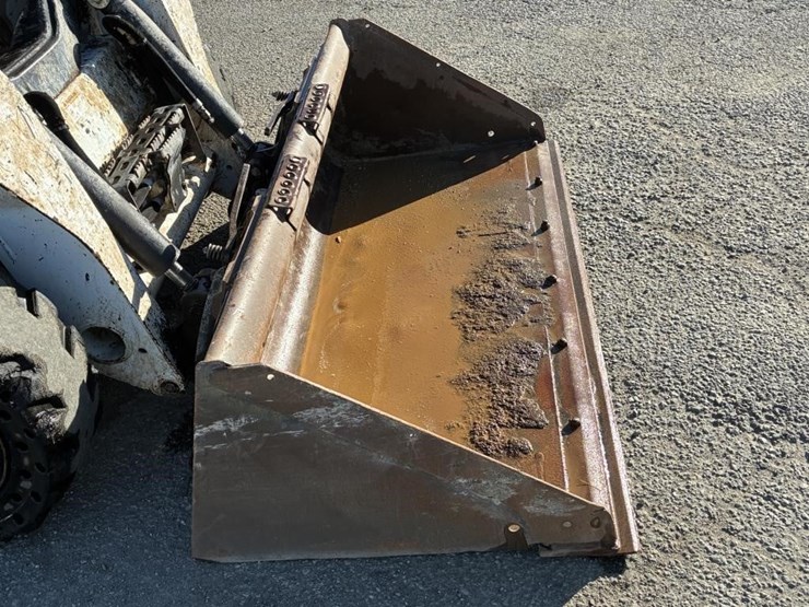 2017-bobcat-s570-image-6