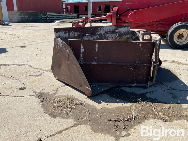 melroe-60"-concrete-utility-bucket-image-3