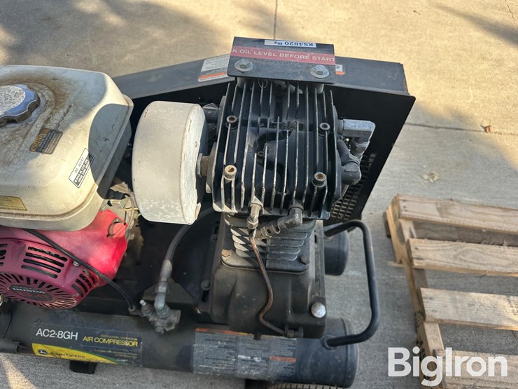 deere-ac2-8gh-image-16