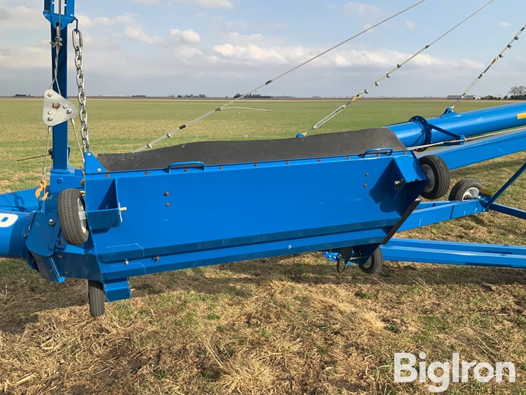 brandt-1070-hp-10"x70'-swing-away-auger-image-14