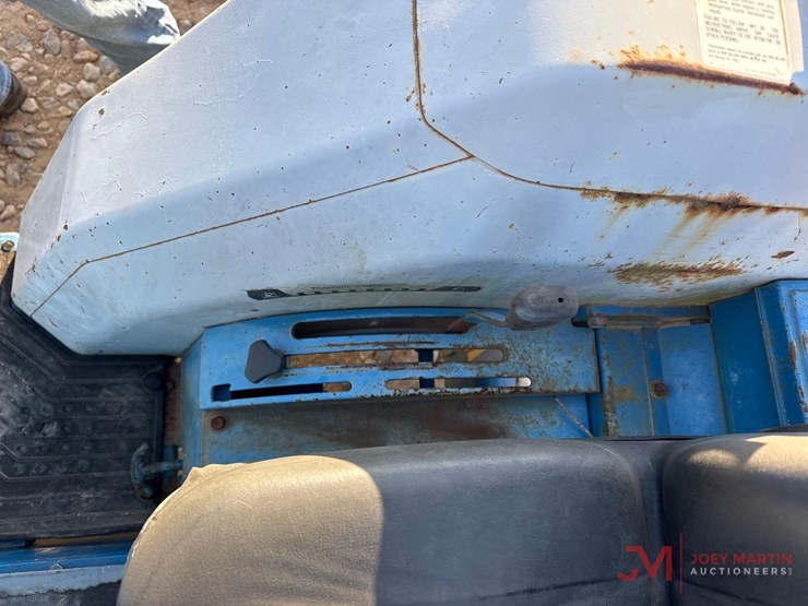 new-holland-1720-image-17