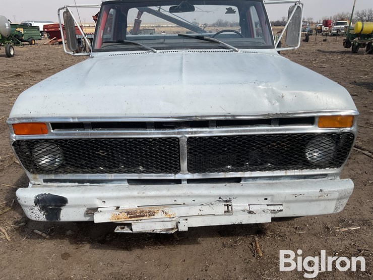 1977-ford-f350-image-9