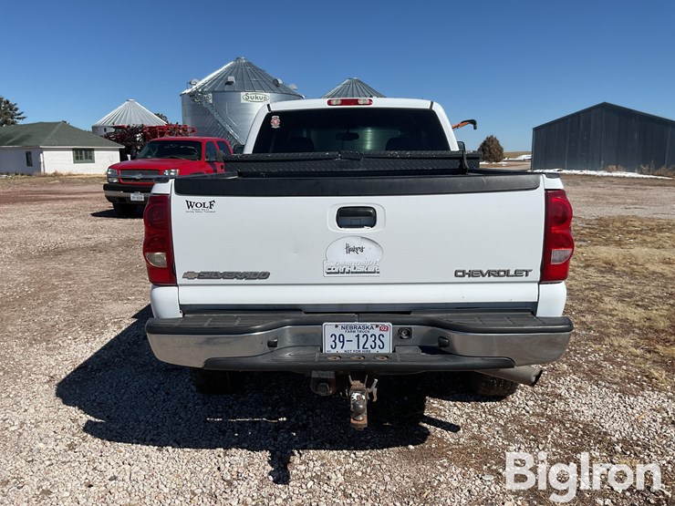 2003-chevrolet-silverado-2500-image-6