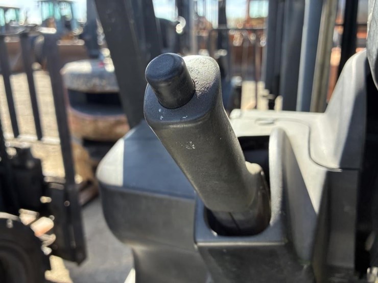 2006-nissan-mugl02a30lv-image-13