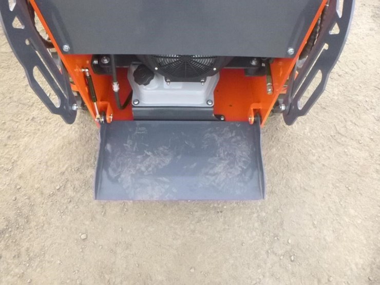 tpm-t460-skid-steer-track-loader-image-12