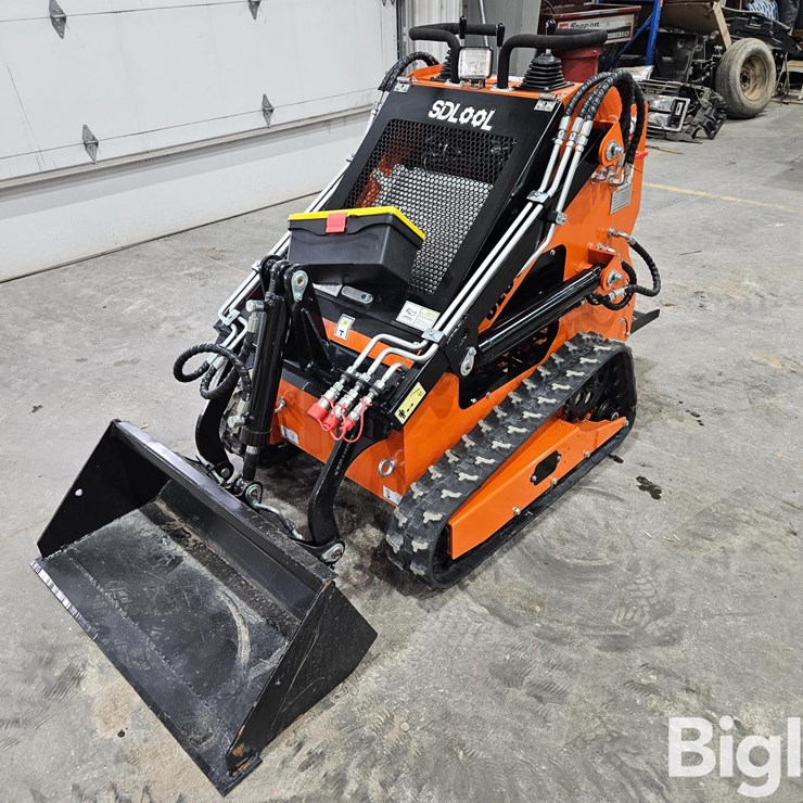 2025 MASSEY-FERGUSON 730