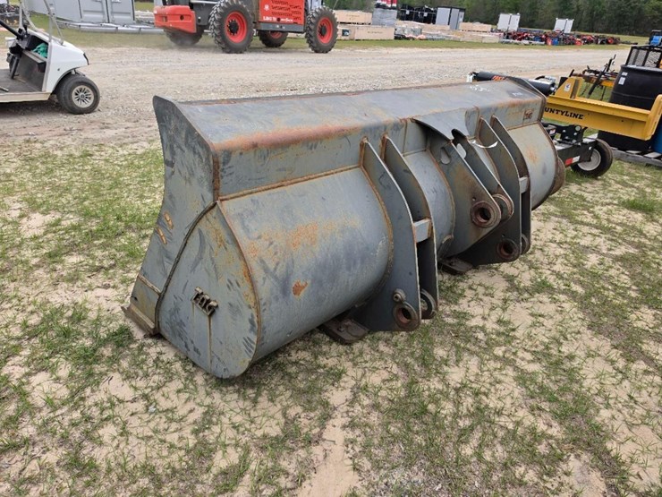 komatsu-wa200-image-2