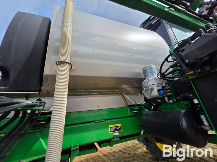 2022-john-deere-410r-image-19