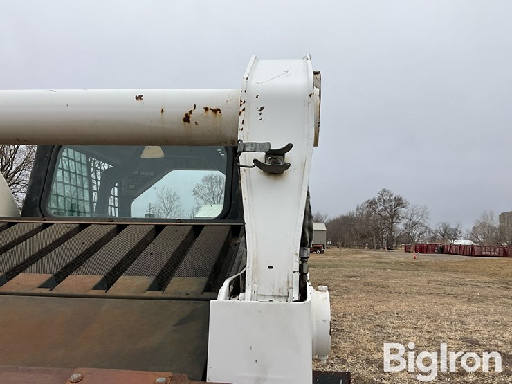 2004-bobcat-t300-image-19