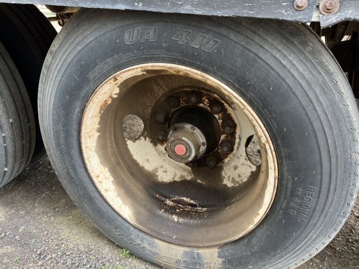 1984-alloy-tri-axle-dry-van-trailer-image-13