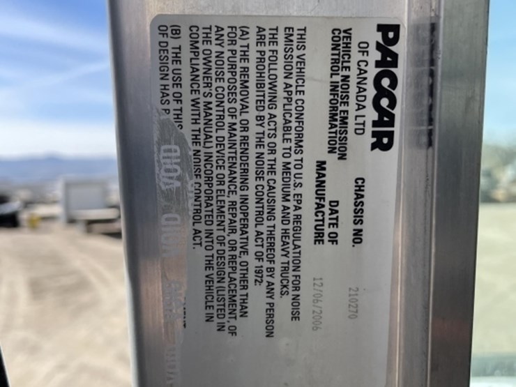 2007-kenworth-t300-image-41