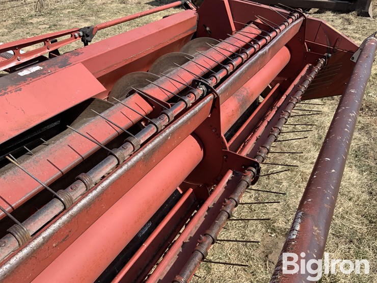 hesston-6550-image-11