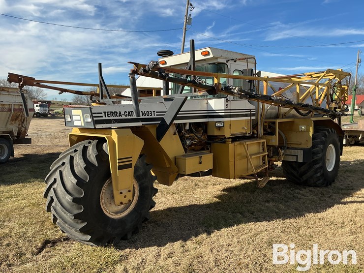 ag-chem-terra-gator-1603t-image-1