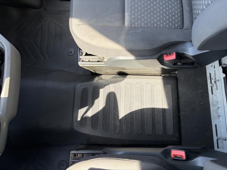 2022-ford-transit-image-17