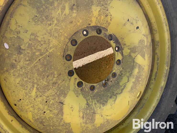 2013-john-deere-380-image-14