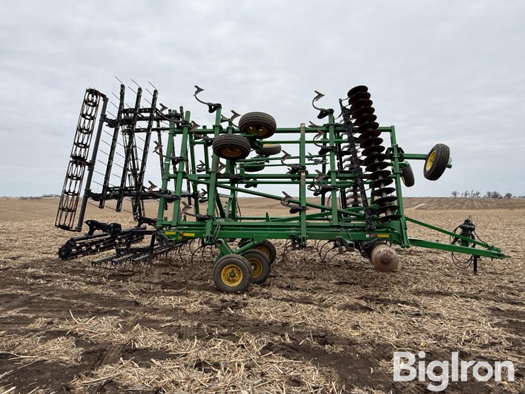 2014-john-deere-2310-image-4