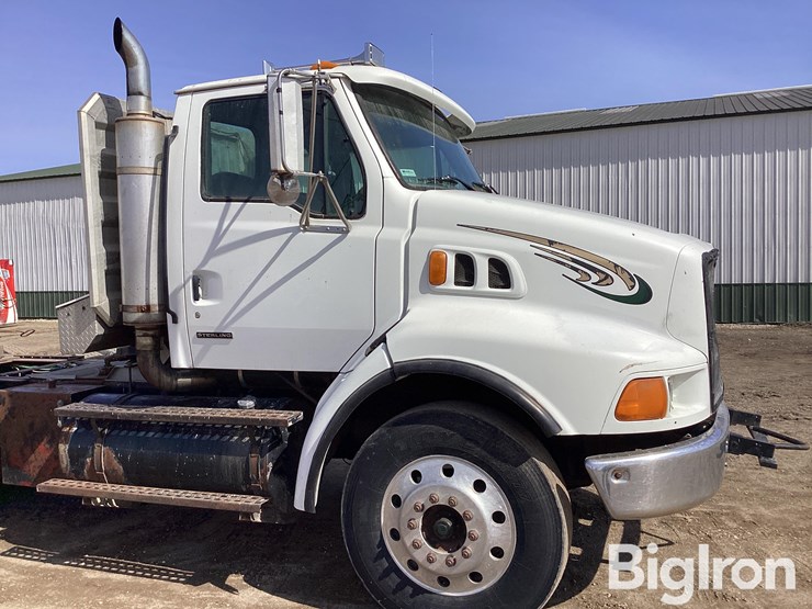 1999-sterling-l9513-image-13