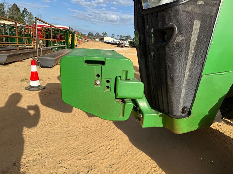 2012-john-deere-8260r-image-17