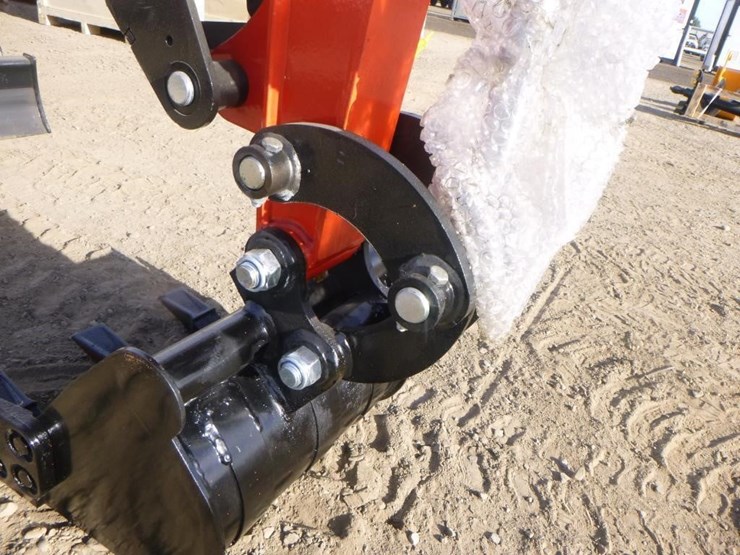 2026-tpm-18hs-hydraulic-excavator-image-11