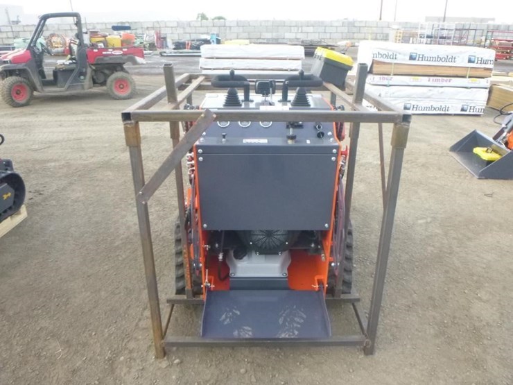 tpm-t460-skid-steer-track-loader-image-6