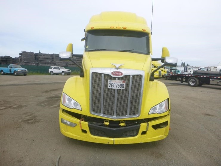 2024-peterbilt-579-image-8