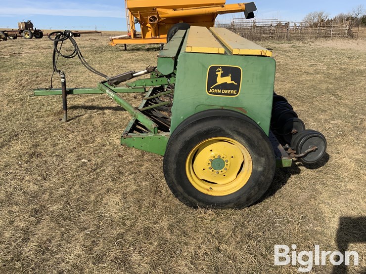 john-deere-8300-image-8