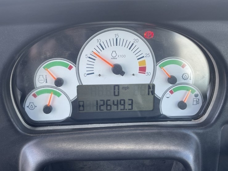 caterpillar-730-image-33