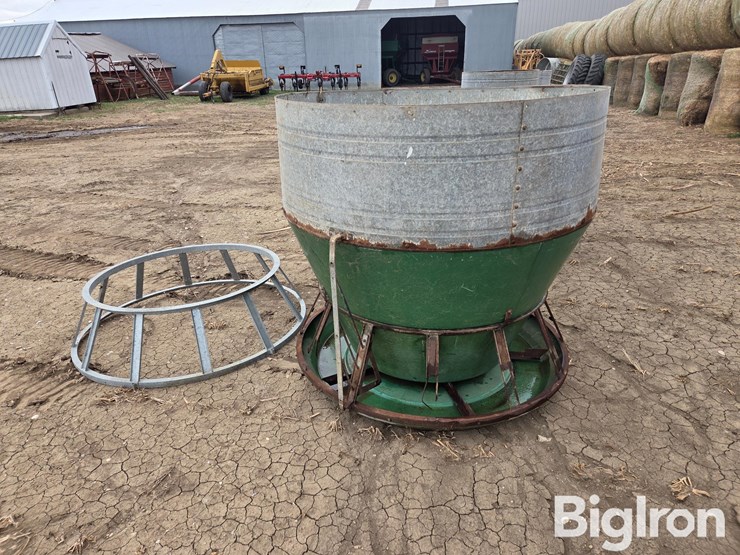 osborn-livestock-feeders-image-8